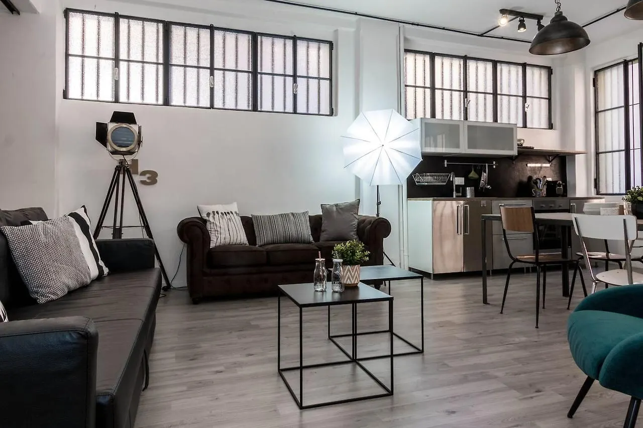 ALTIDO Exclusive Apt for 4 in Navigli near parks Milano Appartamento
